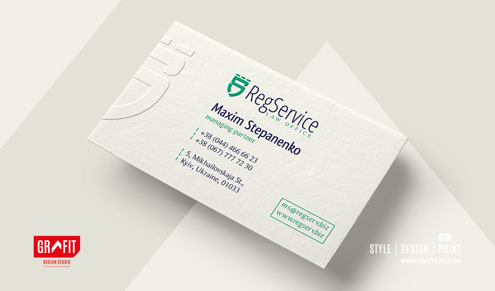 Дизайн візиток юридичної компанії RegService